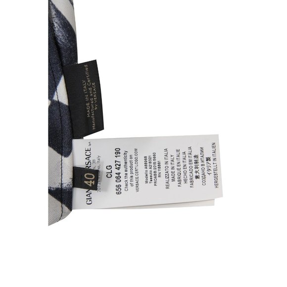 Verscae Mens Button Down Size Shirt 40 15 3/4 Black White Silk Medusa Print - Picture 10 of 11